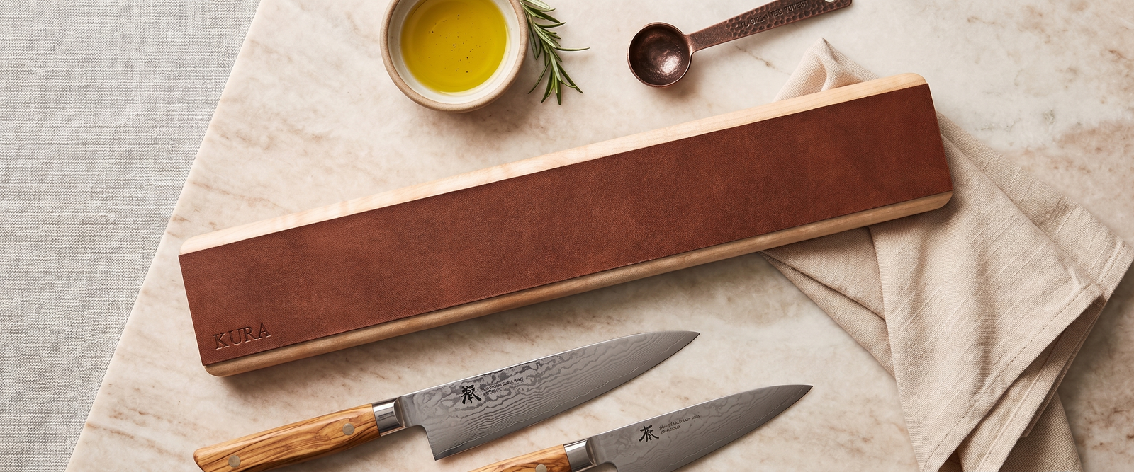 KURA 16" Magnetic Knife Bar — Maple Cognac